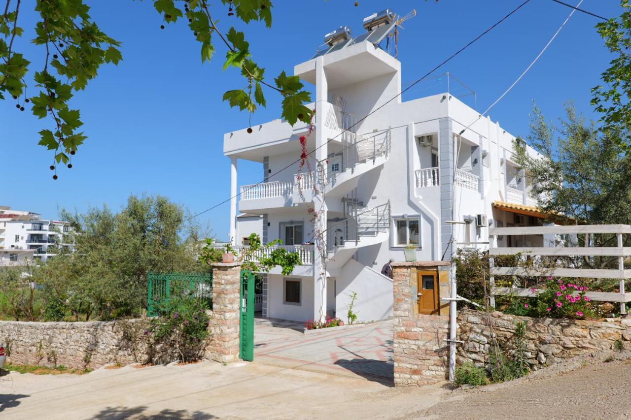 Vila Unique Aparthotel Ksamil Esterno foto