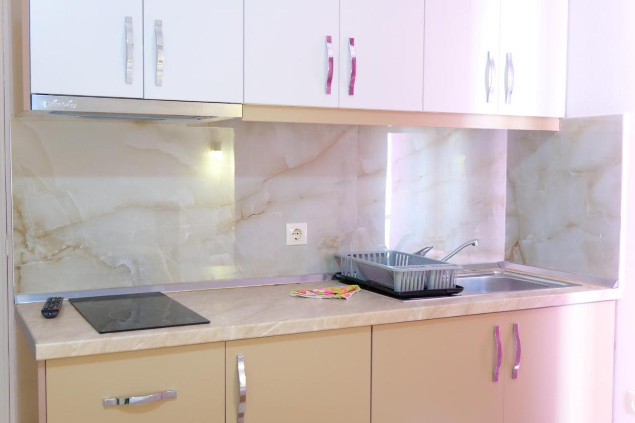 Vila Unique Aparthotel Ksamil Esterno foto
