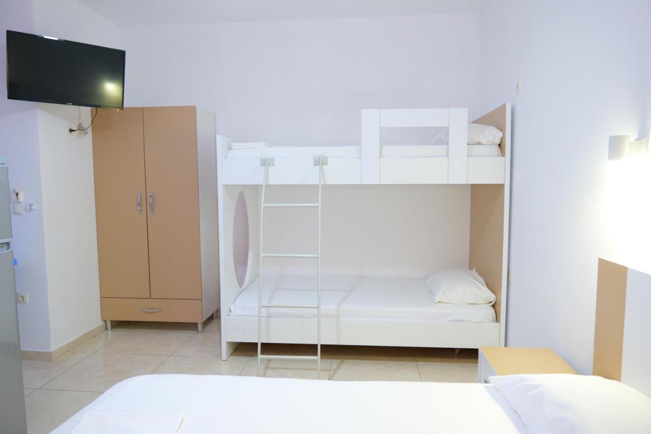 Vila Unique Aparthotel Ksamil Esterno foto
