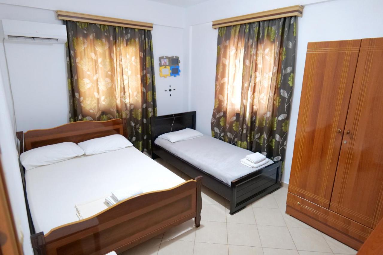 Vila Unique Aparthotel Ksamil Esterno foto