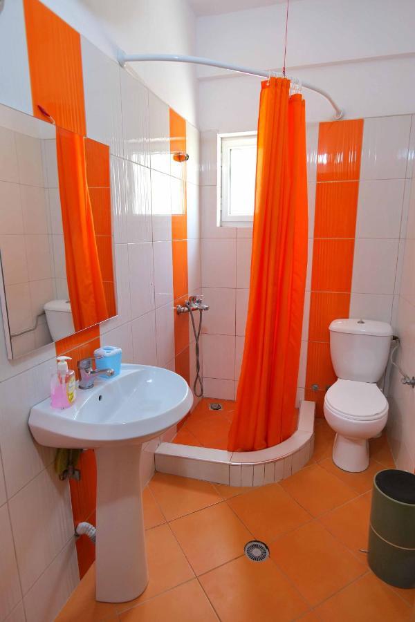 Vila Unique Aparthotel Ksamil Esterno foto