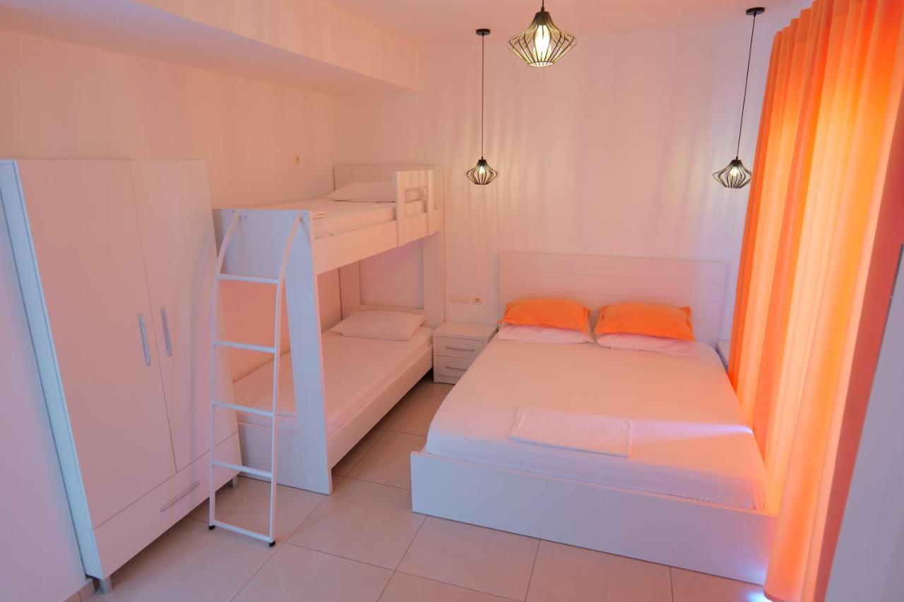 Vila Unique Aparthotel Ksamil Esterno foto