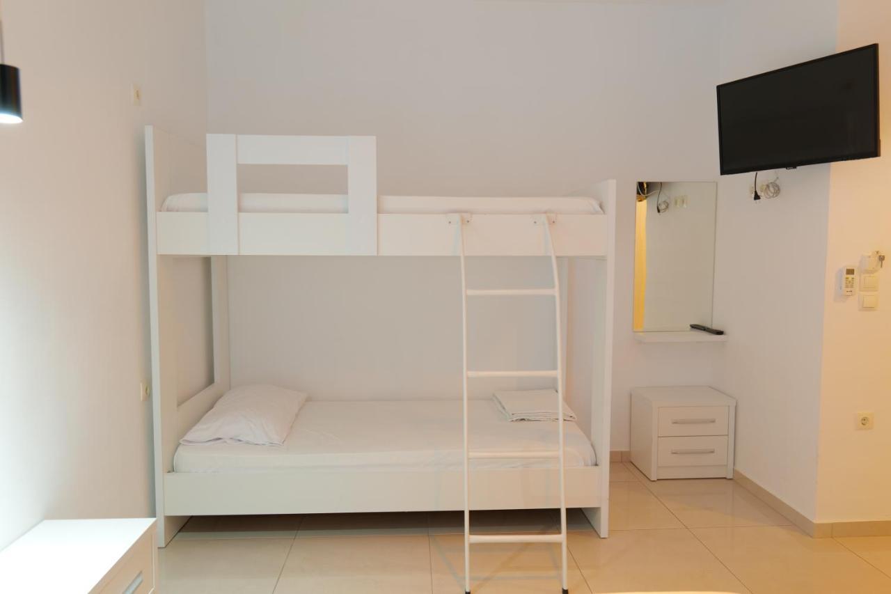 Vila Unique Aparthotel Ksamil Esterno foto